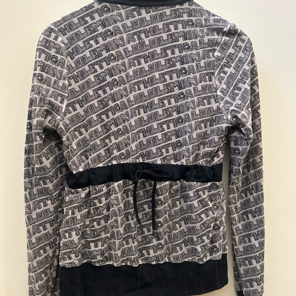 Classic Lululemon Athletica (estimated 2008) reversible full zip light jacket - Picture 3 of 3